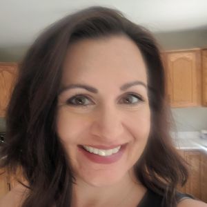 Meet your Posher, Dana